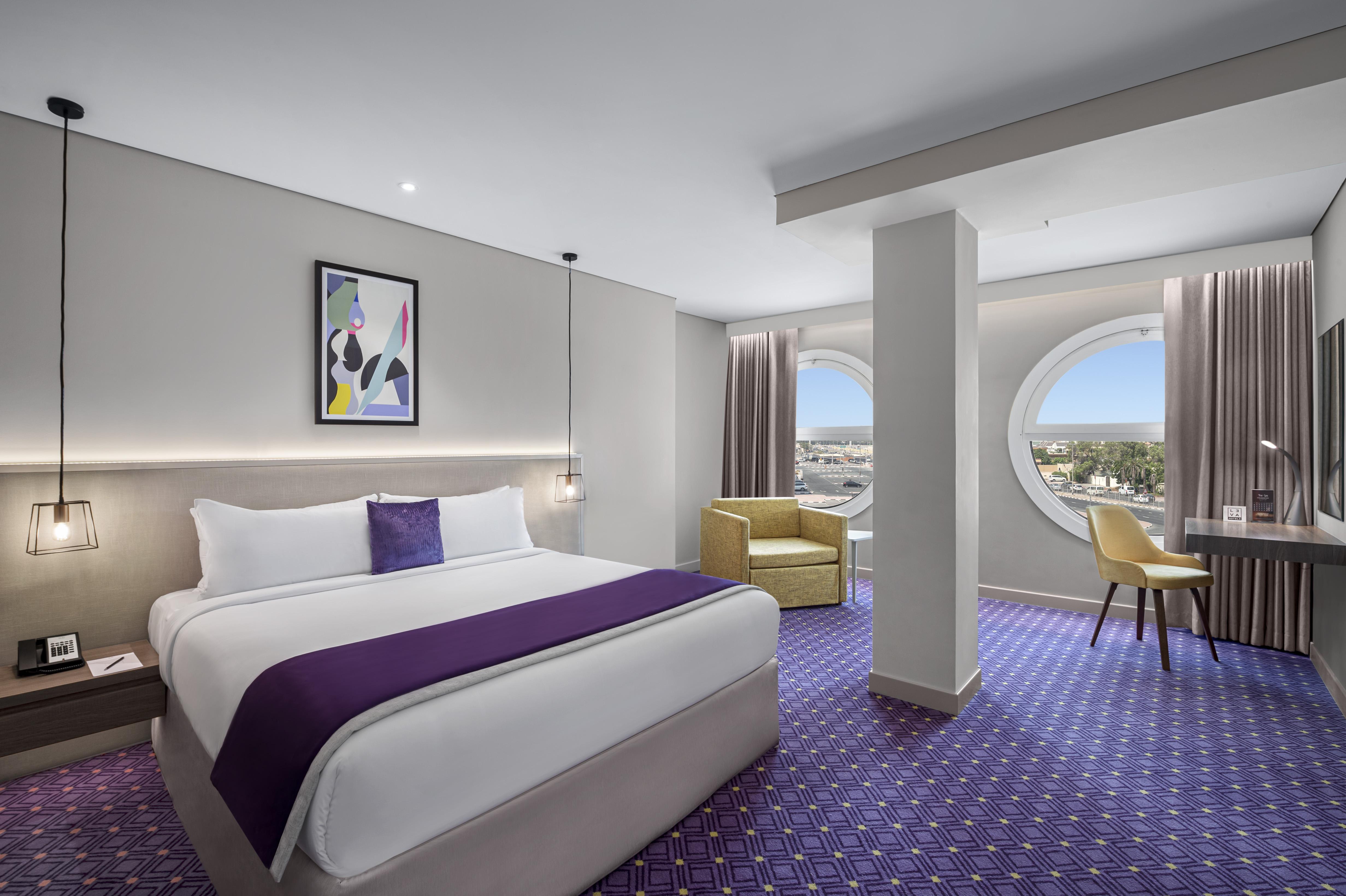 Leva Hotel Mazaya Centre Дубай Екстериор снимка
