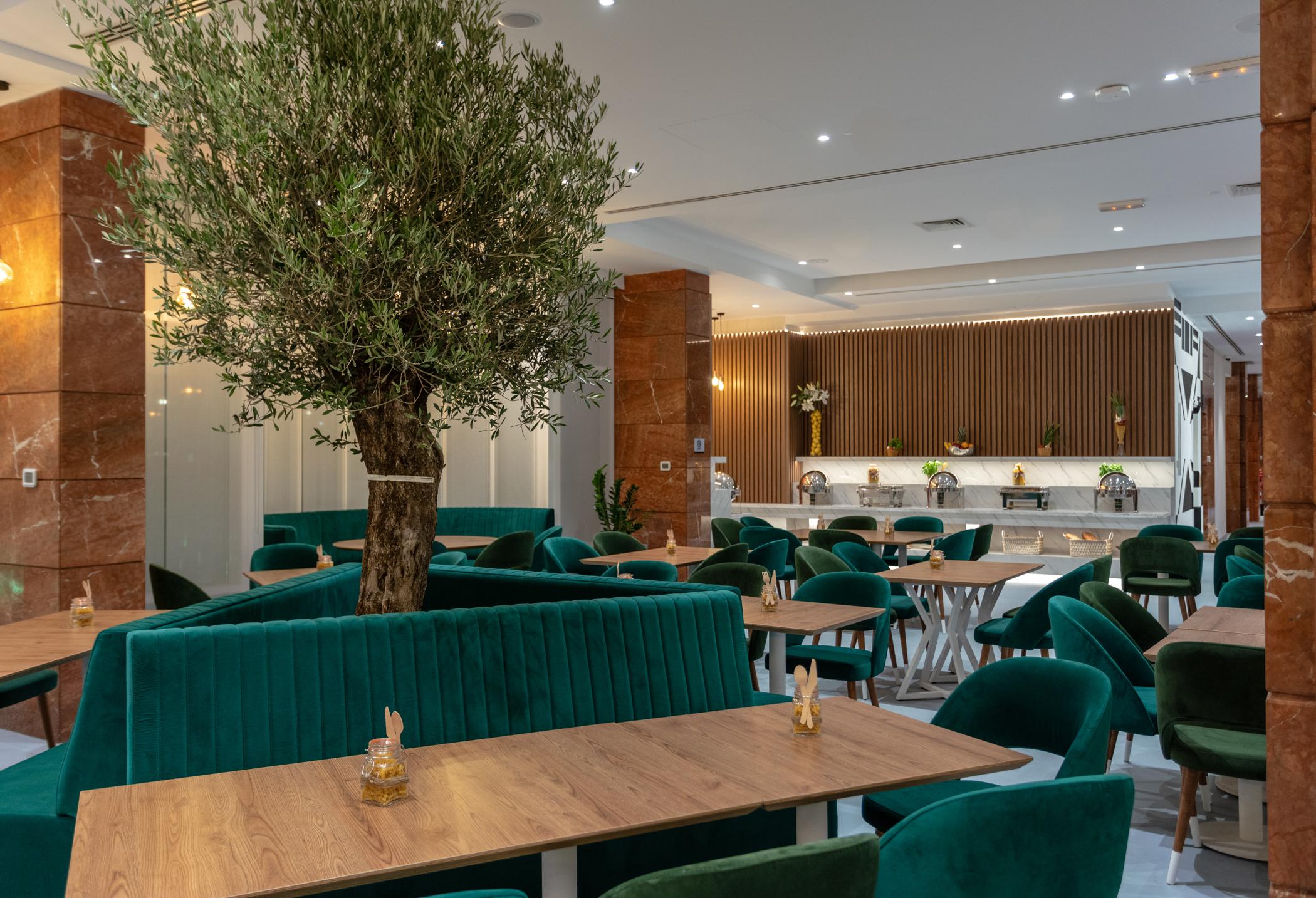 Leva Hotel Mazaya Centre Дубай Екстериор снимка